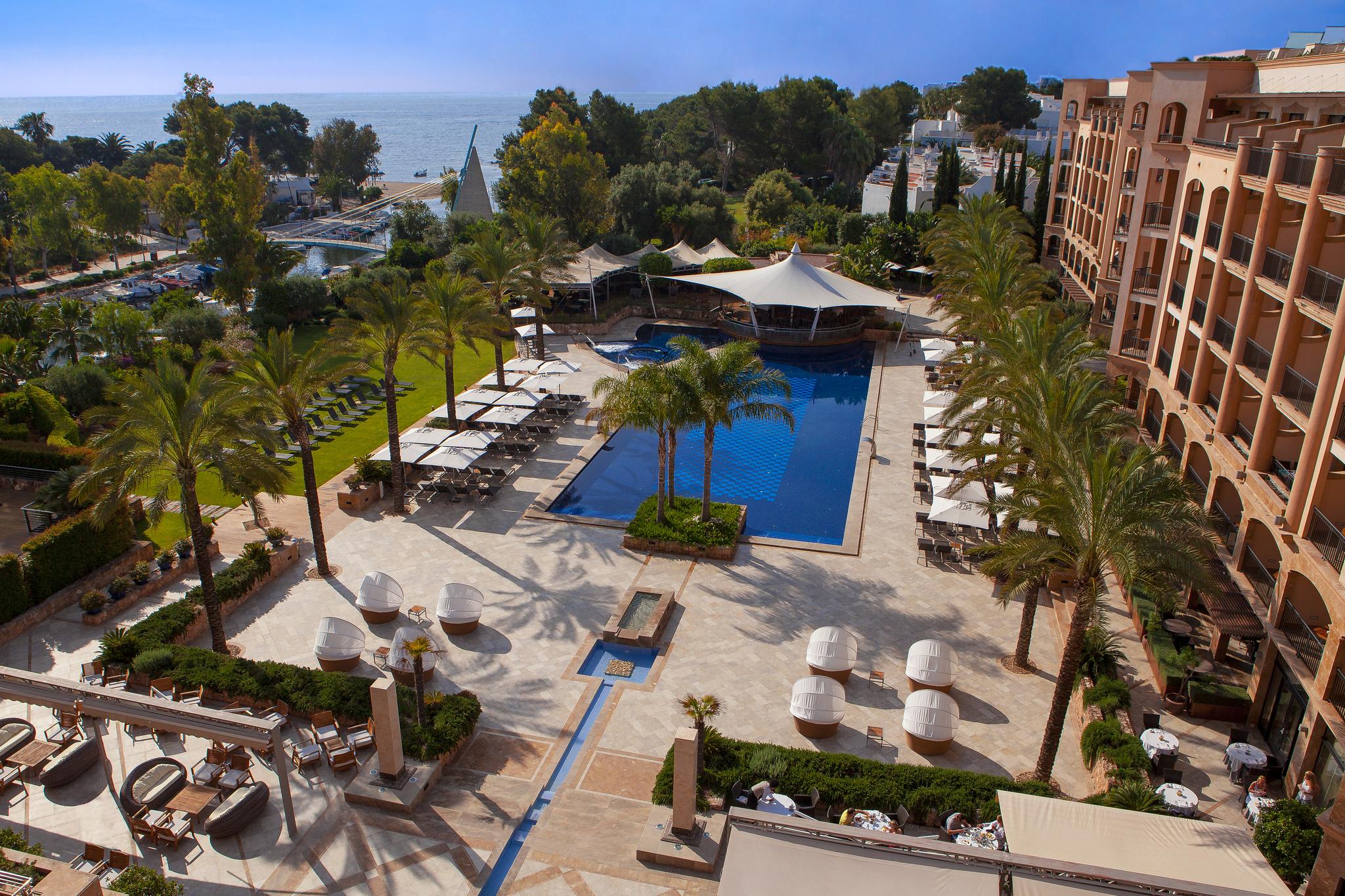 Insotel Fenicia Prestige Suites & Spa ซานตาเอวเลเรียเดสริว ภายนอก รูปภาพ