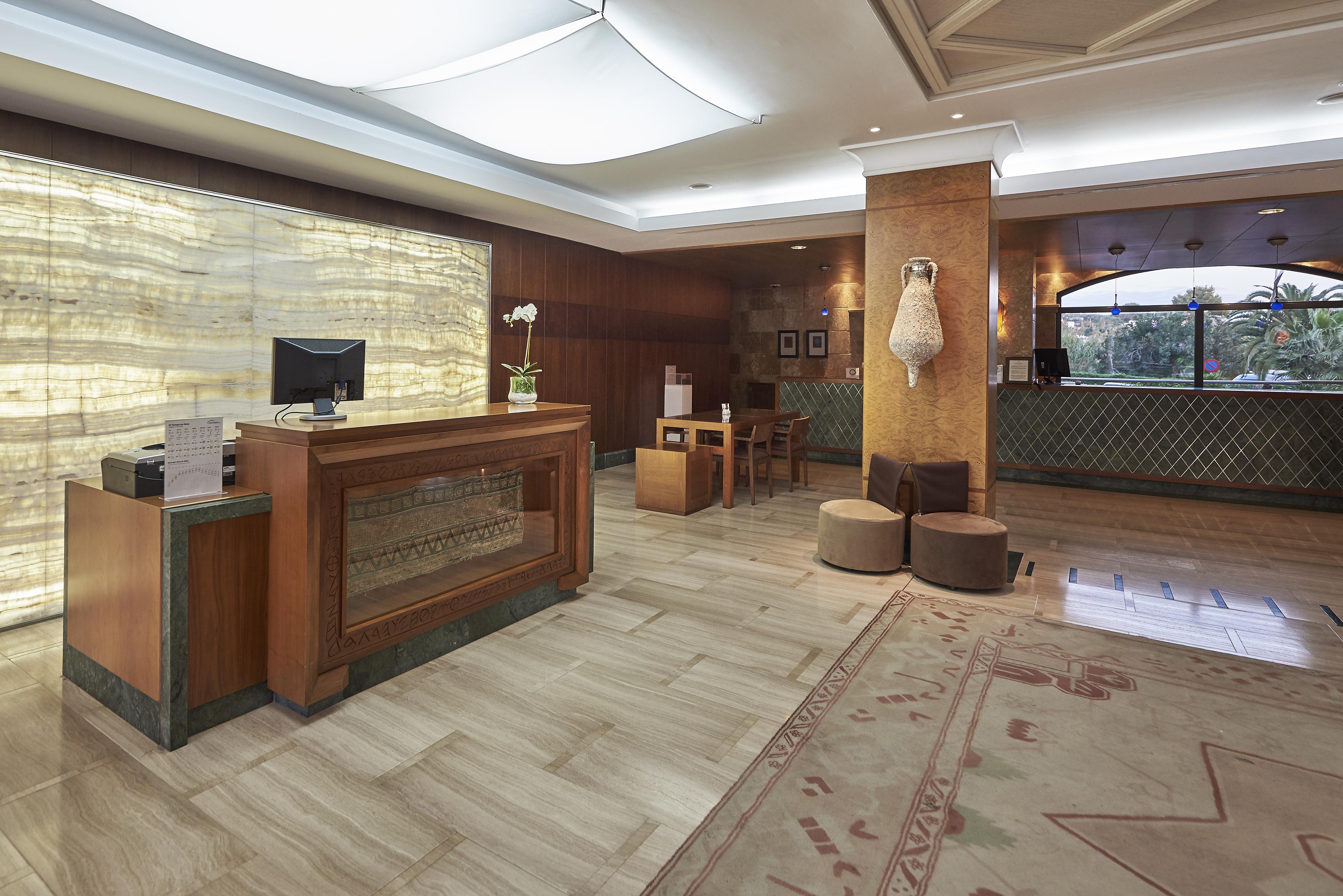 Insotel Fenicia Prestige Suites & Spa ซานตาเอวเลเรียเดสริว ภายนอก รูปภาพ