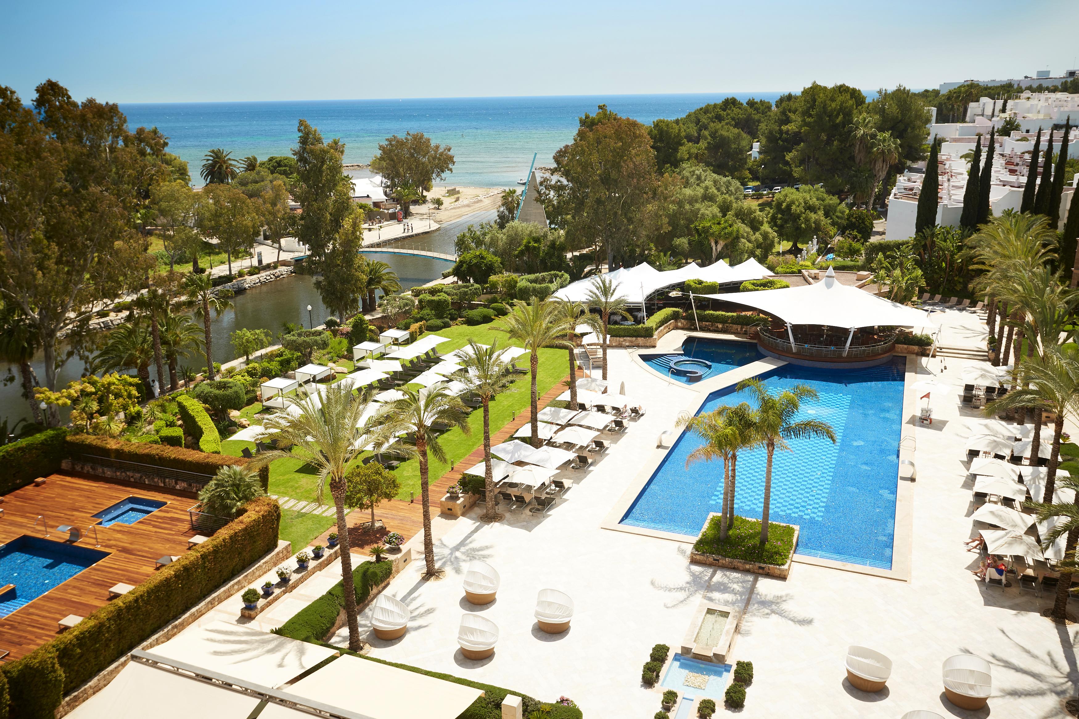 Insotel Fenicia Prestige Suites & Spa ซานตาเอวเลเรียเดสริว ภายนอก รูปภาพ